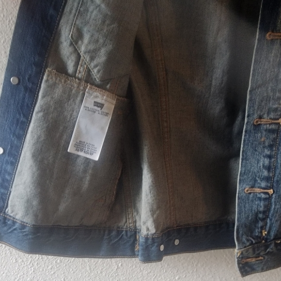 Levi's Womens Trucker Jean Jacket Button Down Denim Medium Wash Blue Size XS - Picture 5 of 13